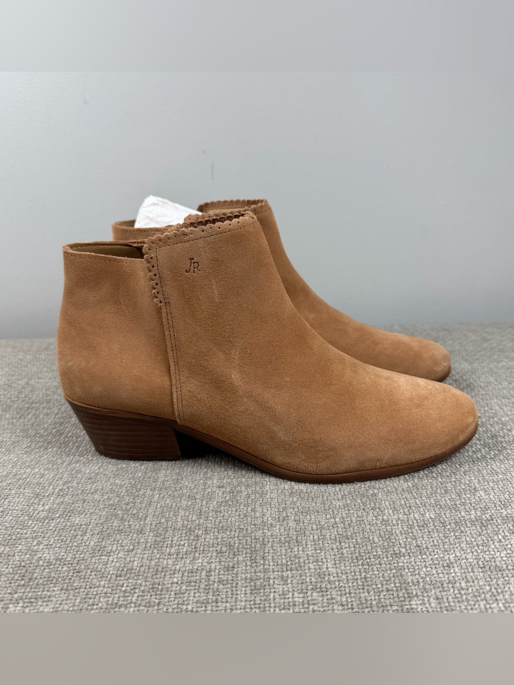 Jack Rogers Suede Tan Booties Scalloped Fall Round Toe Block Heel Size 9.5